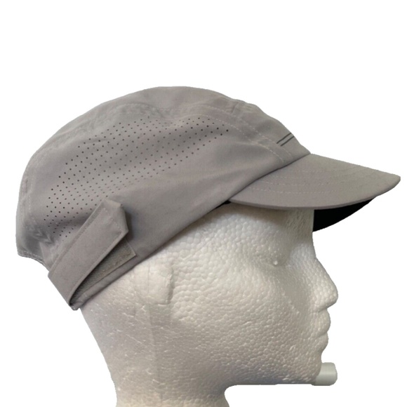 Simms Fishing Hat 50+ UPF Womens SB Light Gray NWT New Super light Perforated - Picture 3 of 8